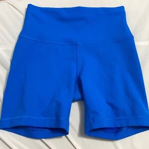 Lululemon wunder train 6 inch short
